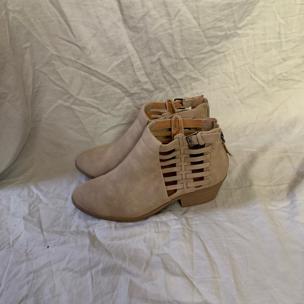 Tan booties - Picture 2 of 4